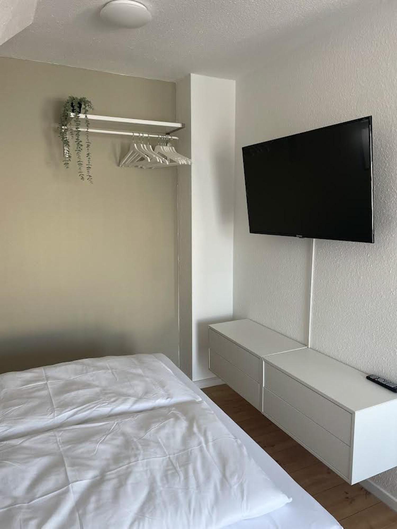 Nami - Robin - Helle Apartments Mitten In Der Stadt Мемминген Экстерьер фото